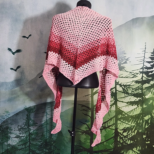 Châle granny fait main au crochet en coton – 55 cm de longueur