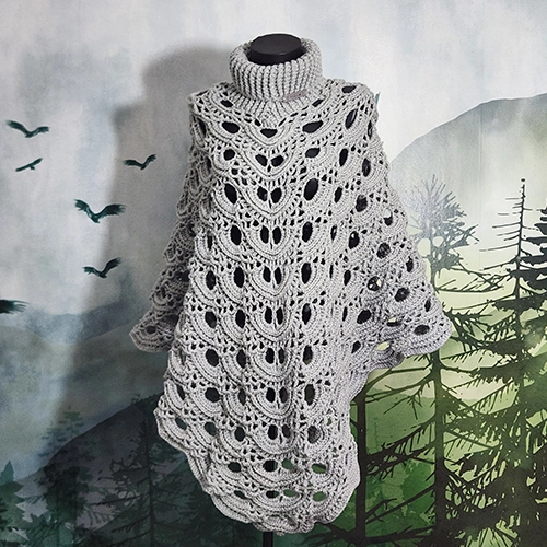 Poncho relief gros col roulé 80 cm de longueur à la pointe